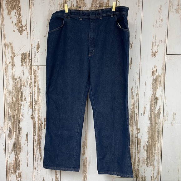 Wrangler Vintage Dark Wash Jeans, Size 44 x 30. In excellent condition! - Picture 1 of 6